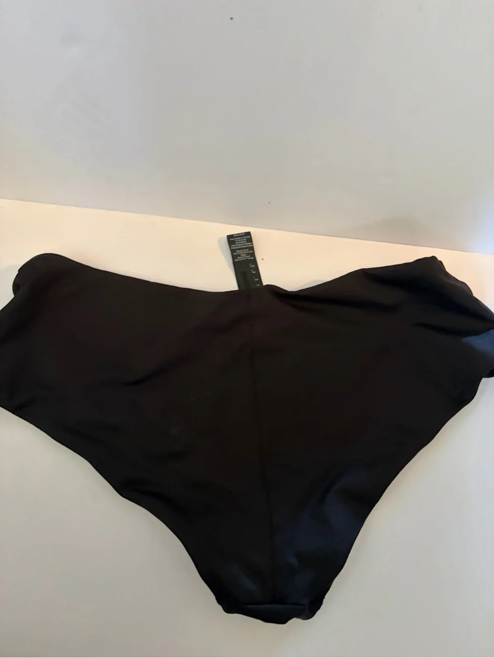 Skims Bikini Bottom with Tag